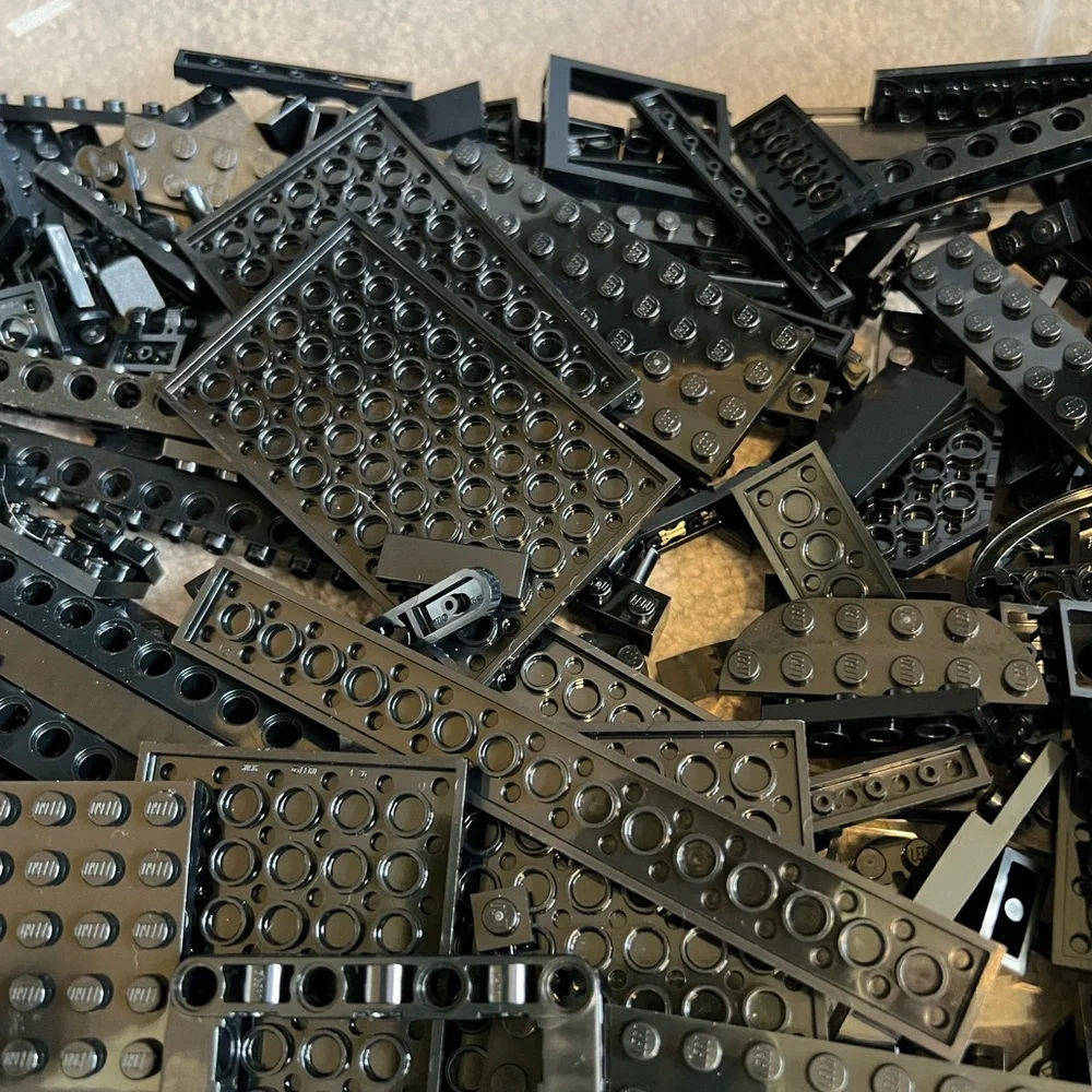 LEGO Small And Medium Building Bricks And Assorted Pieces - Black 11oz